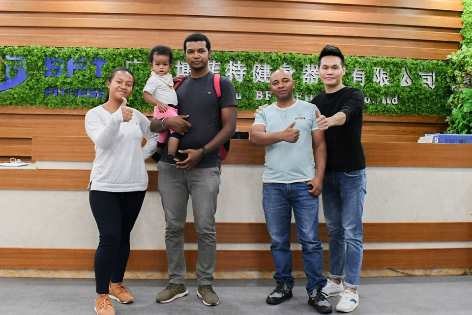 馬達加斯加島健身房器材